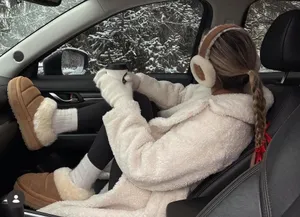 Cream fur jacket long  thumbnail 1