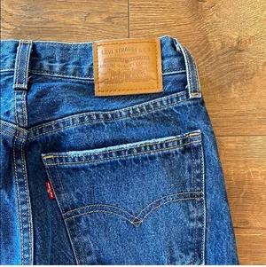 NWOT Levi’s Middy Straight Jeans thumbnail 7