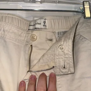Abercrombie & Fitch Women’s Cargo Pants thumbnail 2