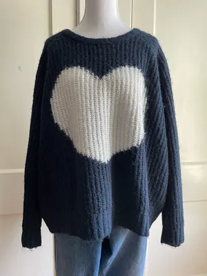 OLD NAVY Cozy Navy Sweater with White Heart - Women thumbnail 1