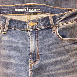 Old Navy rockstar mid rise size 10 distressed jean thumbnail 4