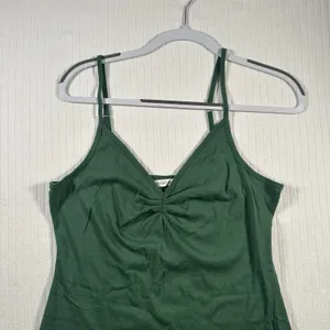 Victoria’s Secret Women’s Green Cami Tank Top Size Large Adjustable Straps thumbnail 3