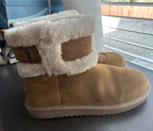 Koolaburra by UGG Suede Mini Winter Boots Barlee Chestnut Women's Size 8 thumbnail 1