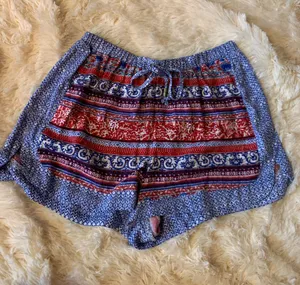 Soft Summer Shorts White Size M thumbnail 1
