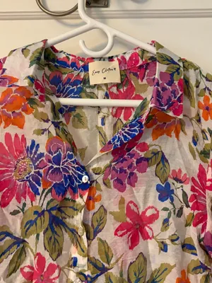 Easy Clothes silk blend sheer floral button up blouse size medium Pink thumbnail 4