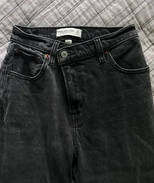 Abercrombie Curve Love 90s Relaxed CrossOver Jeans thumbnail 5