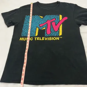 MTV Black Short Sleeves Graphic T-Shirt woman’s size medium thumbnail 7