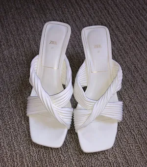 ZARA white Heels thumbnail 2