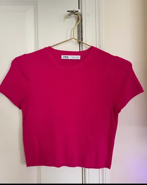 ZARA Thick Cropped Tee thumbnail 1