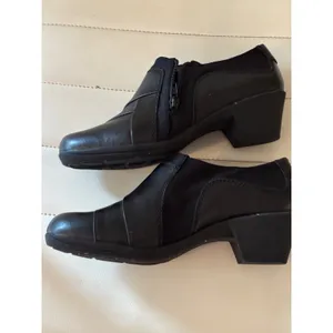 I Comfort Marietta Black Leather Ankle Booties Side Zip Block Heel Shoes 8.5W thumbnail 4