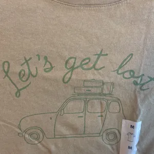 NWT Old Navy “let’s get lost” tshirt M thumbnail 3