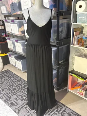 Express V-Neck Back Cutout Tiered Maxi Dress - Size XL thumbnail 2