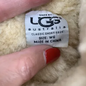 UGG Australia Size‎ 6 Boots Classic Short Beige Suede Leather Sheepskin Women’s thumbnail 3