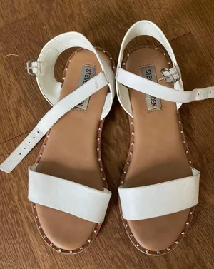 Steve Madden Sandals thumbnail 1
