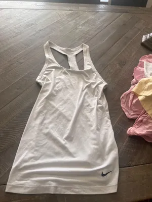 White Nike Tank Top thumbnail 1