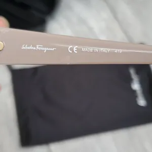 Salvatore ferragamo oversized sunglasses thumbnail 2