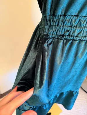 French Connection Dark Green Velvet Tiered Midi Dress thumbnail 3