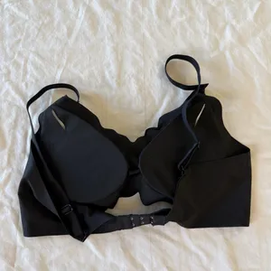 Women's NEW Black Bra Size Large #260483 thumbnail 3