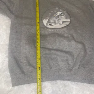 Vintage Disney Store Winter Snow Globe Pooh Eeyore Crewneck Sweatshirt Size XL thumbnail 7
