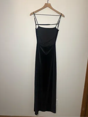 Lucy in the Sky Gianna Velvet Maxi Dress thumbnail 4