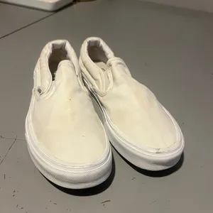 Vans Classic Slip-On White Canvas Sneakers Men’s 6.5 / Women’s 8 thumbnail 2