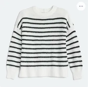 Pink Clover Striped Crewneck Sweater - White & Black thumbnail 1