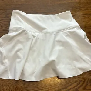 White Athleta Skirt thumbnail 1