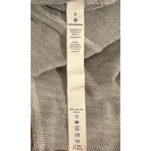 Lululemon Athletica 3/4 Length Compression Leggings (Size 6) Gray thumbnail 4