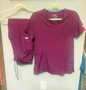 EPIC by IRG Scrub Set Pink Size XS thumbnail 1