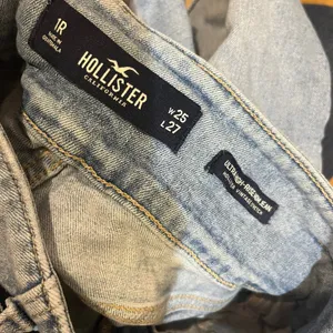 HOLLISTER Ultra hi-rise Mom Shorts Cut‎ Off Belted 1R 25 Denim Blue Jeans thumbnail 6