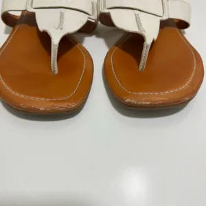 UGG Women's Gaila Slip‎ On Sandal Size 9 thumbnail 5