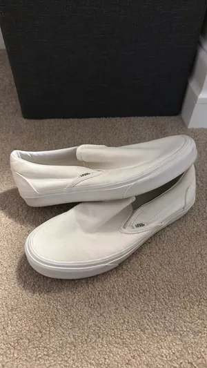 Vans Unisex Slip-On White shoes thumbnail 4