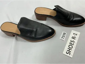 Womans Excellent Condition Crown Vintage Rydel Slip On Mules 7.5 M Black thumbnail 1