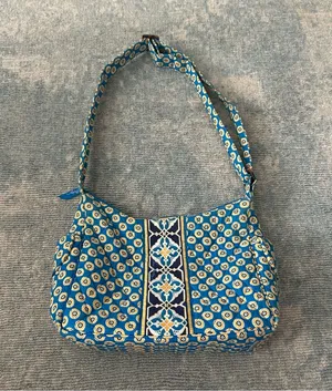 Vera Bradley Riviera Blue Adjustable Strap On The Go Crossbody Purse Bag thumbnail 1