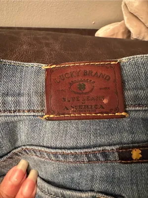 Lucky Brand Light Wash Women's Skinny Jeans thumbnail 6