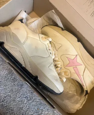 Golden Goose Sneakers thumbnail 1