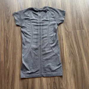 Lululemon Swiftly Short Sleeve thumbnail 4