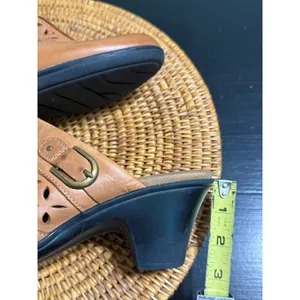 Clarks Bendables Tan Leather Perforated Buckle Heeled Mules Clogs Womens‎ Boho thumbnail 4