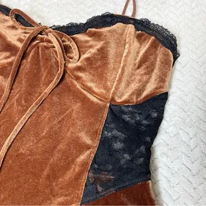 Urban Outfitters Women's Brown Velvet Black Lace‎ Faith slip Dress Size Large thumbnail 3