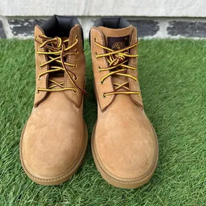 Timberland 6-Inch Premium Waterproof Boot Size 2 Women’s Size 3.5 thumbnail 3