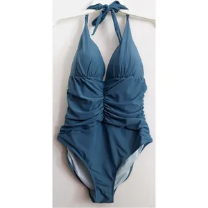 Cupshe • Super Bloom Retro Plunging Halterneck One-Piece thumbnail 2
