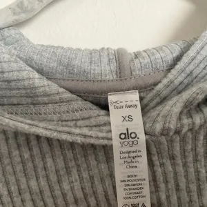 Alo Yoga Muse Hoodie Athletic Heather Grey XS thumbnail 3