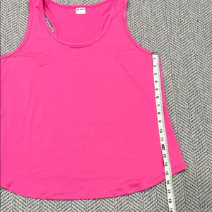 Vibrant Pink Sleeveless Tank Top thumbnail 4