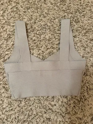 aritzia top thumbnail 2