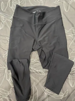 Old Navy Active Leggings thumbnail 1