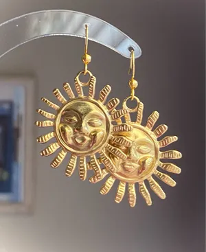 Handmade gold tone stainless steel sun boho retro vintage style necklace☀️ thumbnail 9