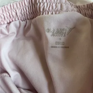 Pink old navy active shorts thumbnail 3