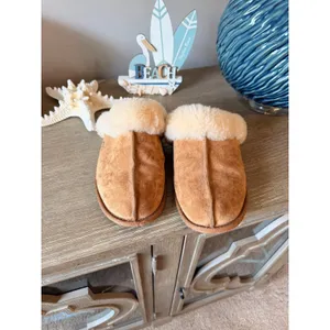 UGG Scuffette Suede Sheepskin Slippers Women Chestnut Size 10 thumbnail 6