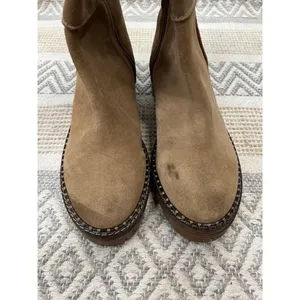 Gentle Souls Tan Suede Mid-Calf Lug Sole Zipper Brody Boots US 9 Kenneth Cole thumbnail 4
