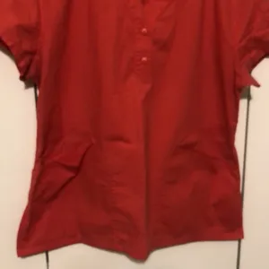 Crocs Medical Apparel Women’s Scrub Top Size Large Orange Color thumbnail 6